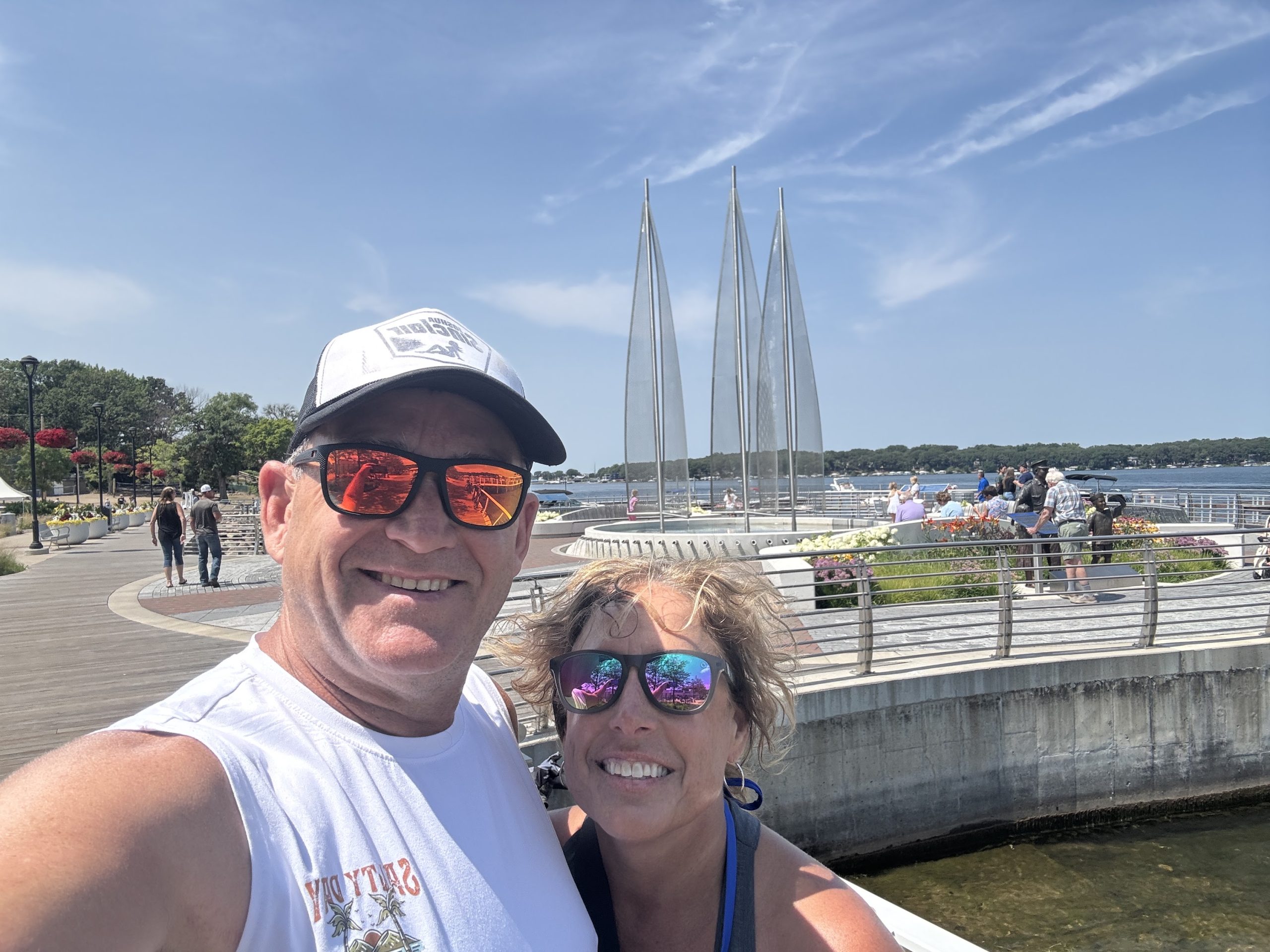 Kirk and Kim by the lake